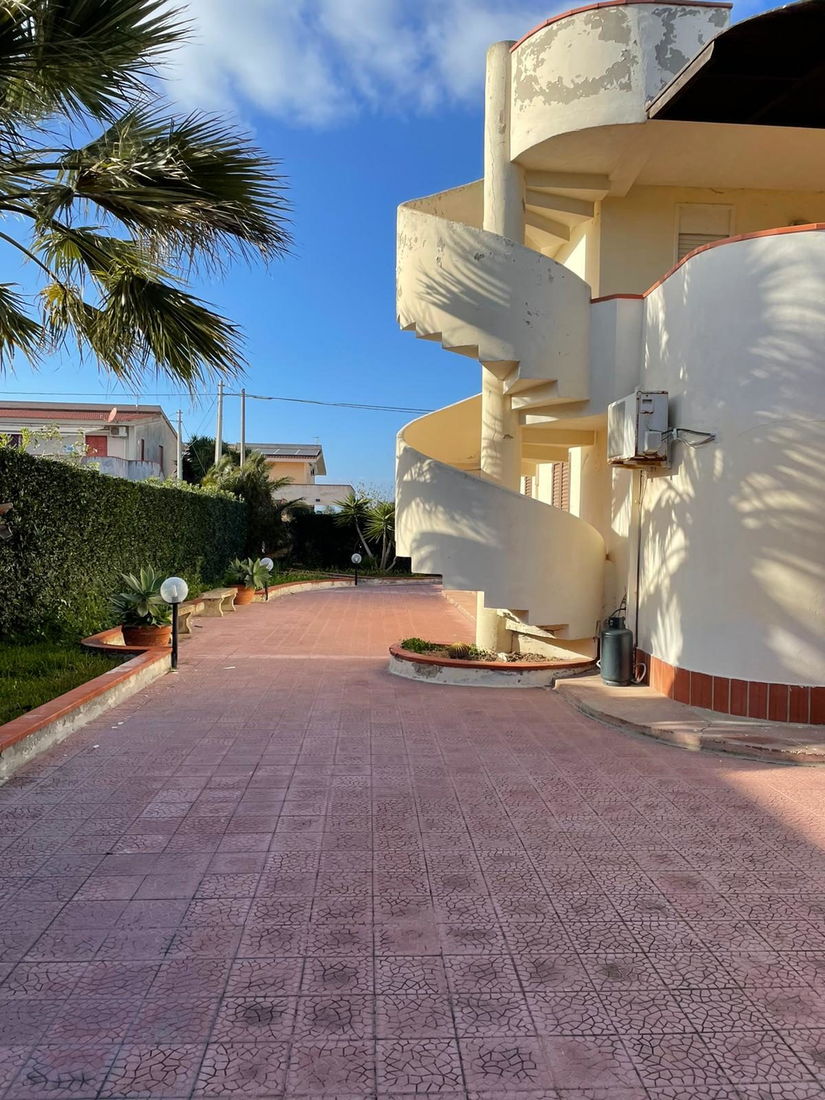 San Lorenzo - V strada (6)