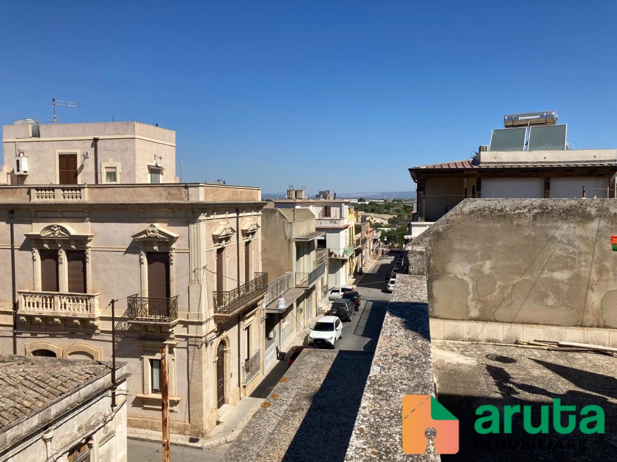 Pachino - Via Garibaldi (22)