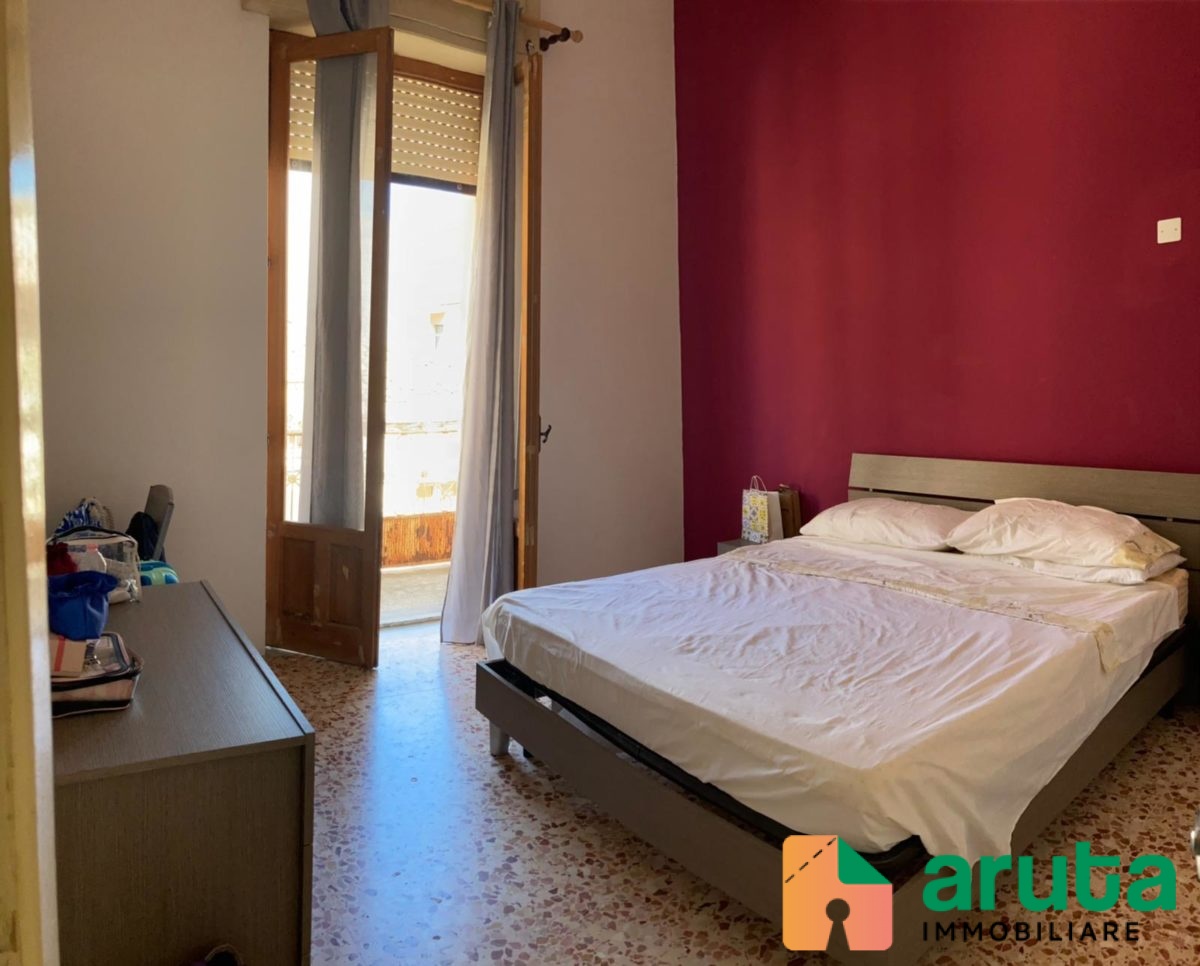 Pachino - Via Garibaldi (36)