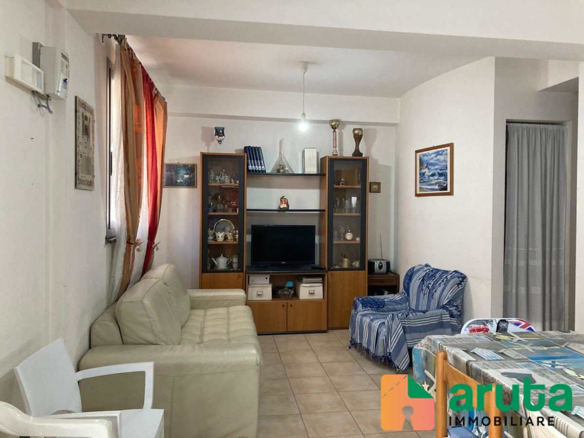 Pachino - Via IV Novembre angolo via Garrano (1)