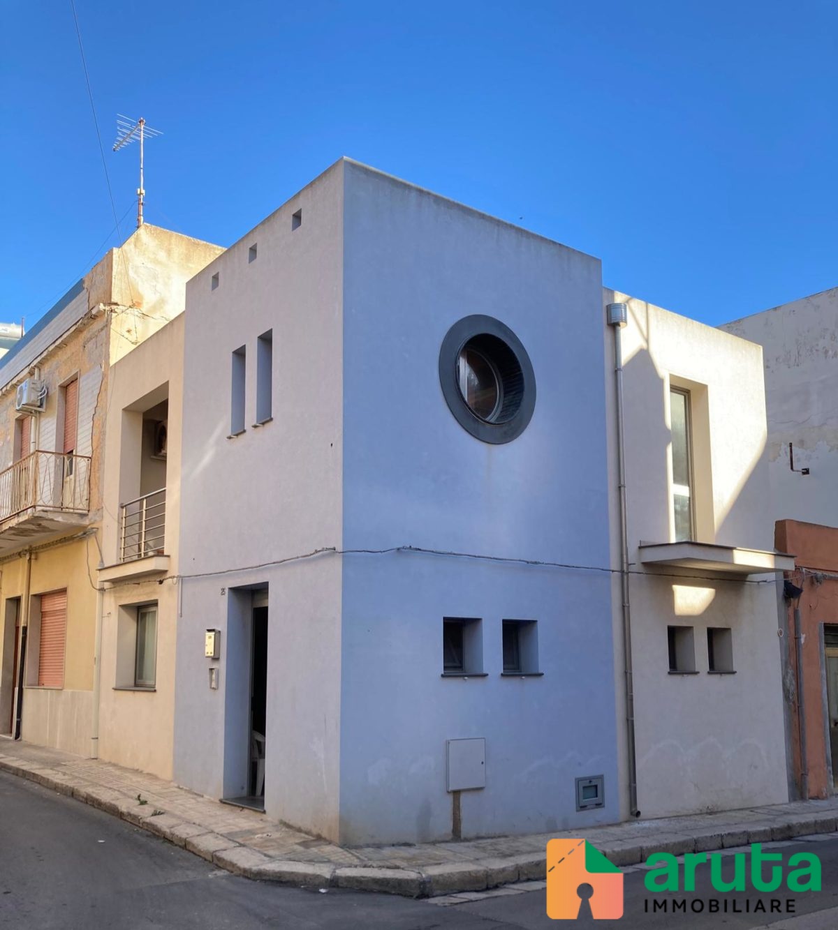 Pachino - Via IV Novembre angolo via Garrano (15)