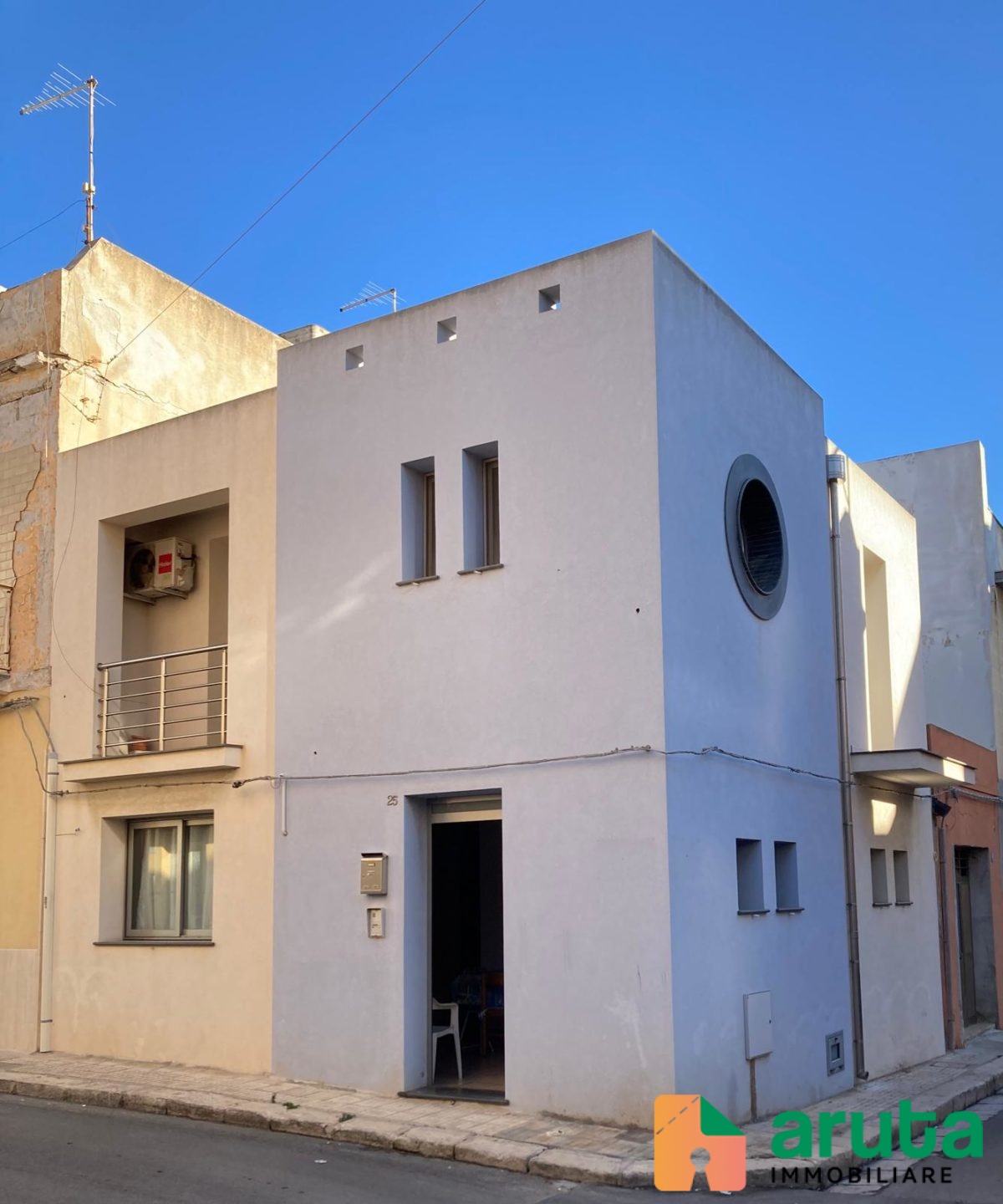 Pachino - Via IV Novembre angolo via Garrano (16)