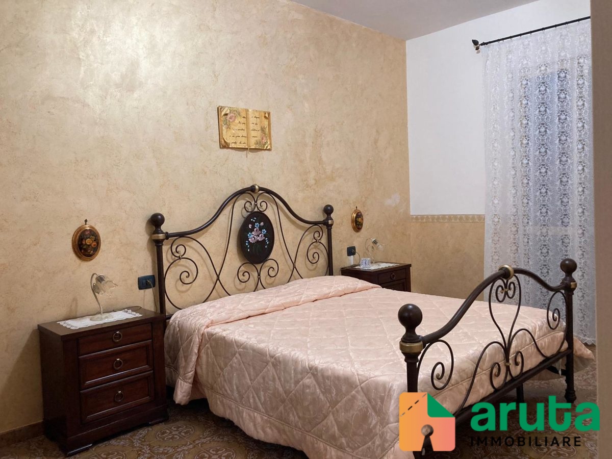 Pachino - Via Principe Umberto (10)