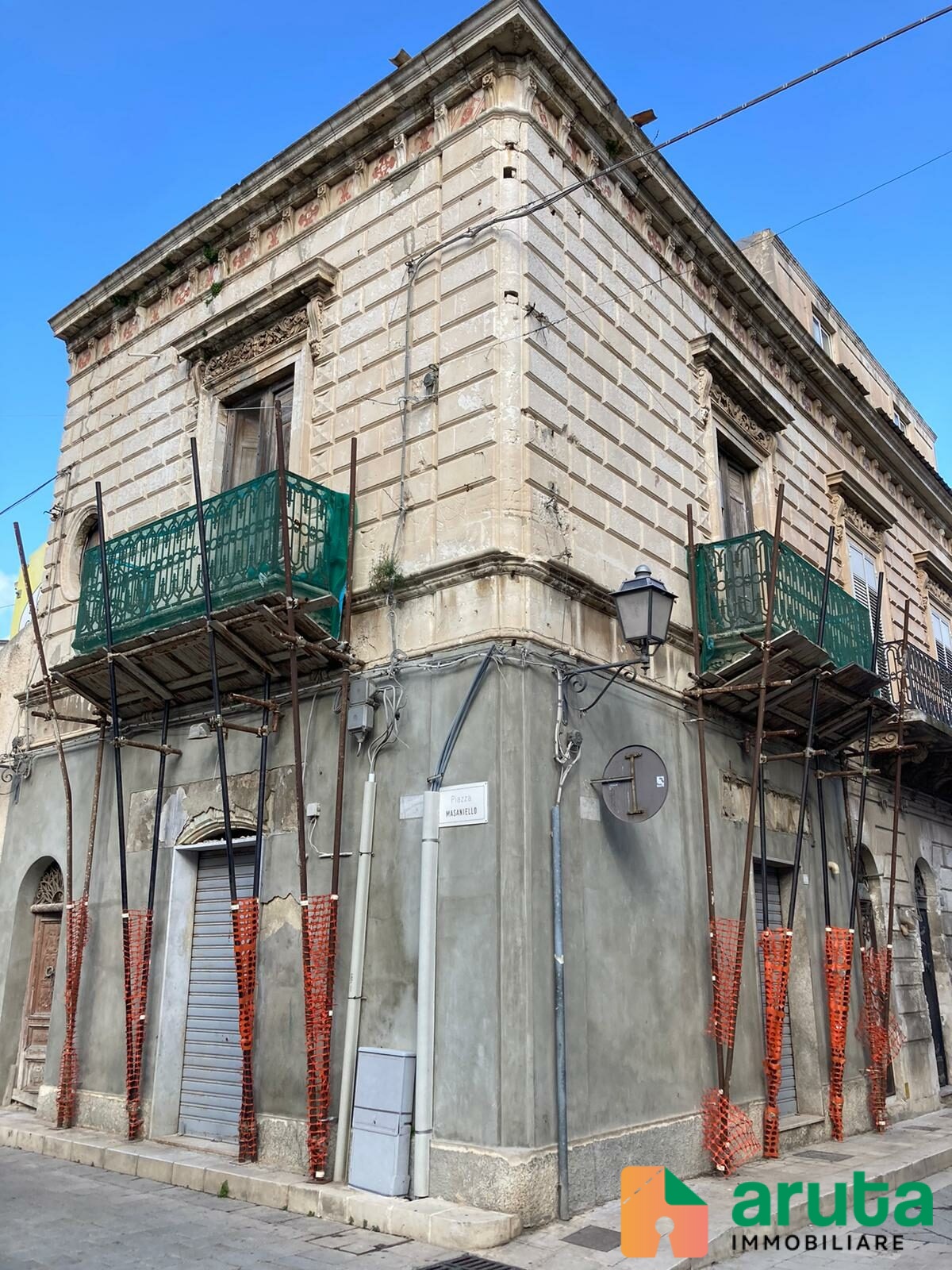 Rosolini - Piazza Masianello (4)