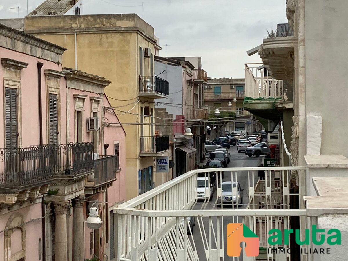 Pachino - Via Anita (31)