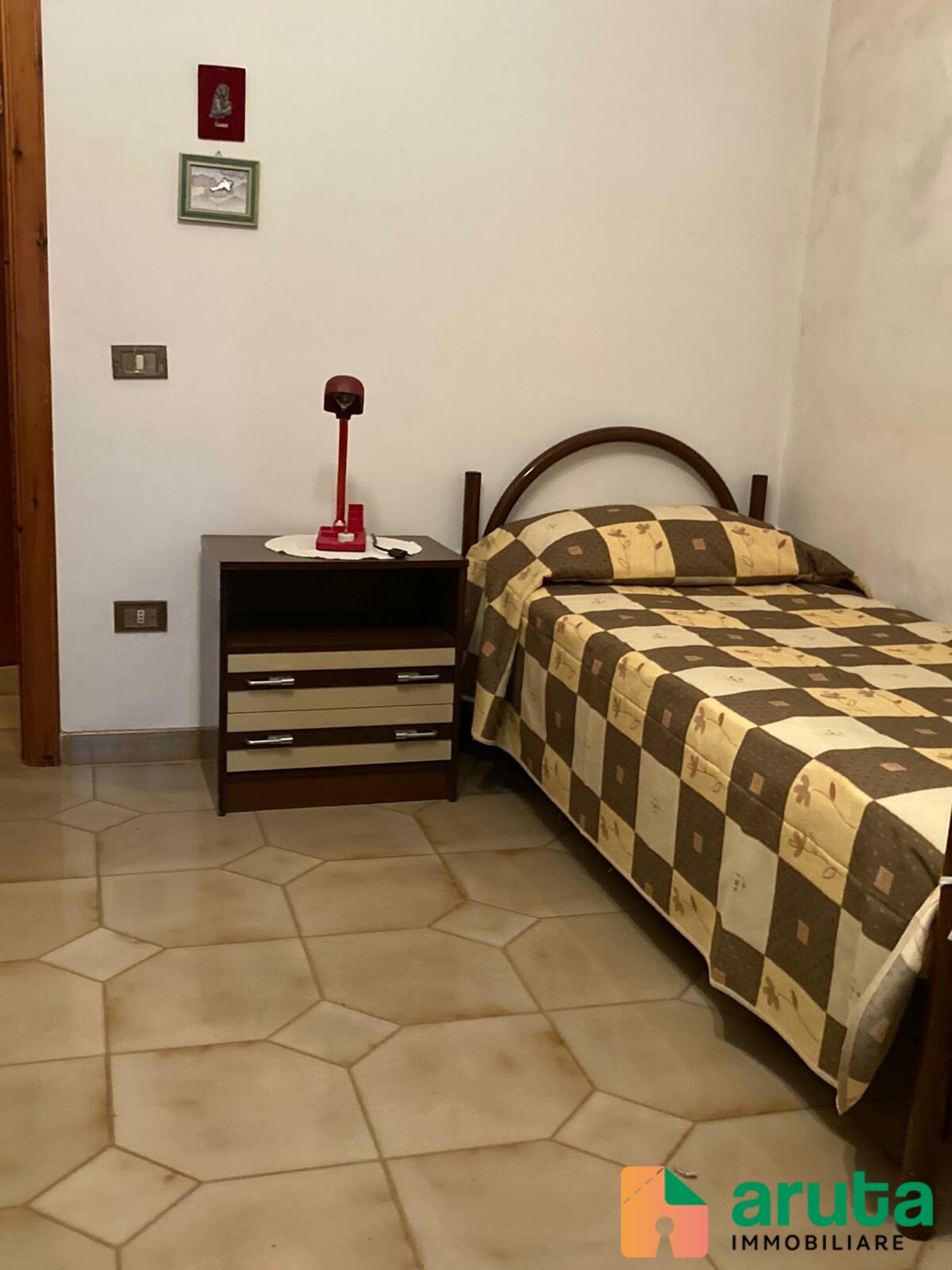 Pachino - Via Vitaliano Arangio (10)