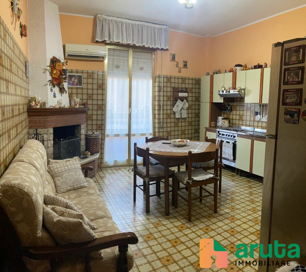 Pachino - Via Francesco Caruso (100)