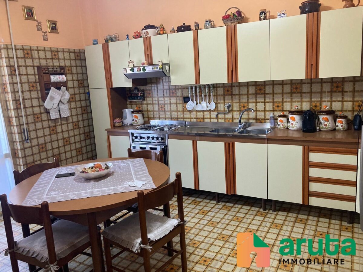 Pachino - Via Francesco Caruso (119)