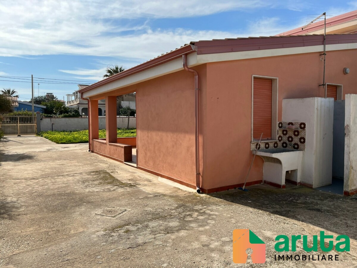 Noto - via della Scogliera (24)