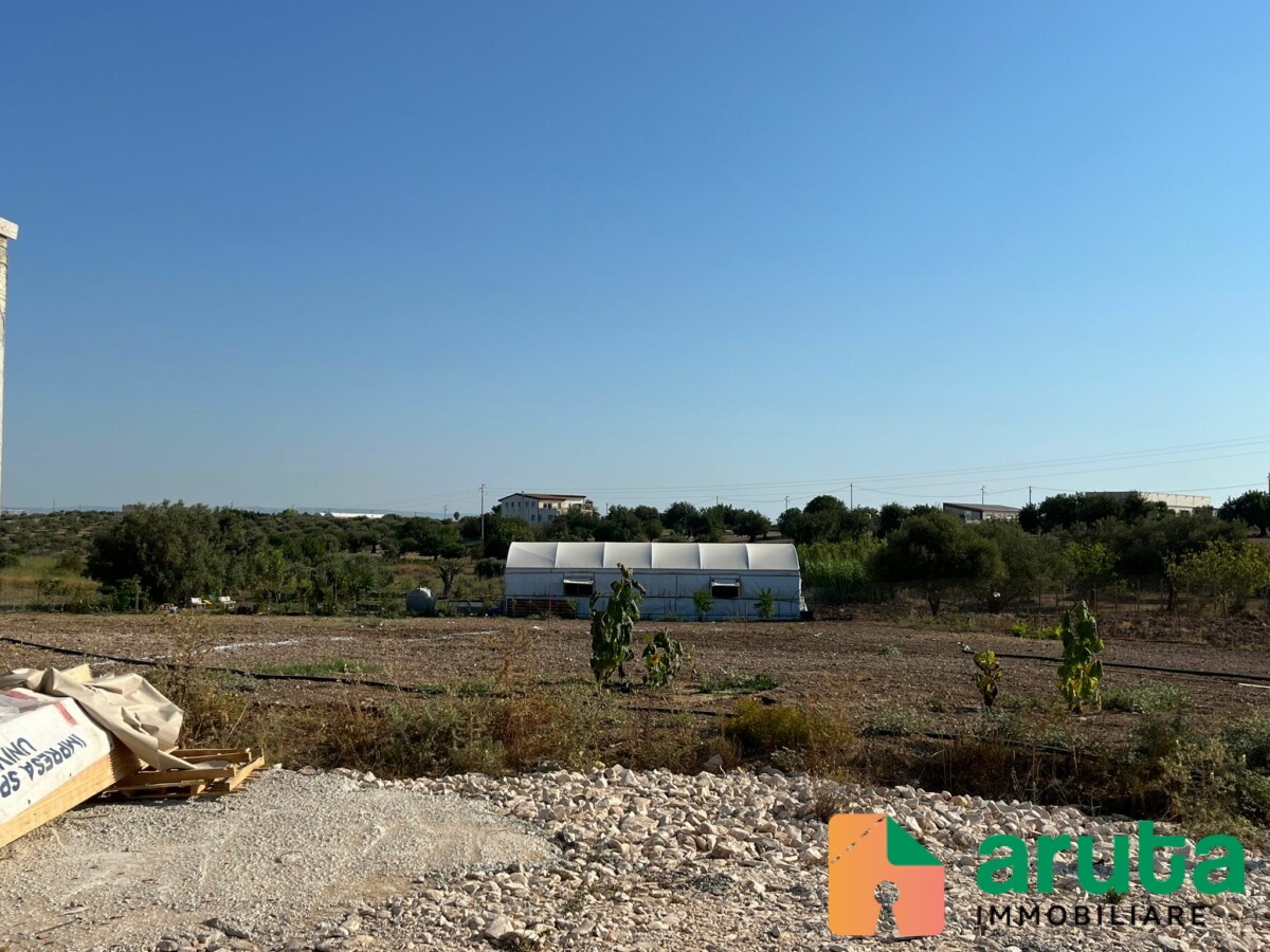 Pachino - Via Dello Stadio (17)