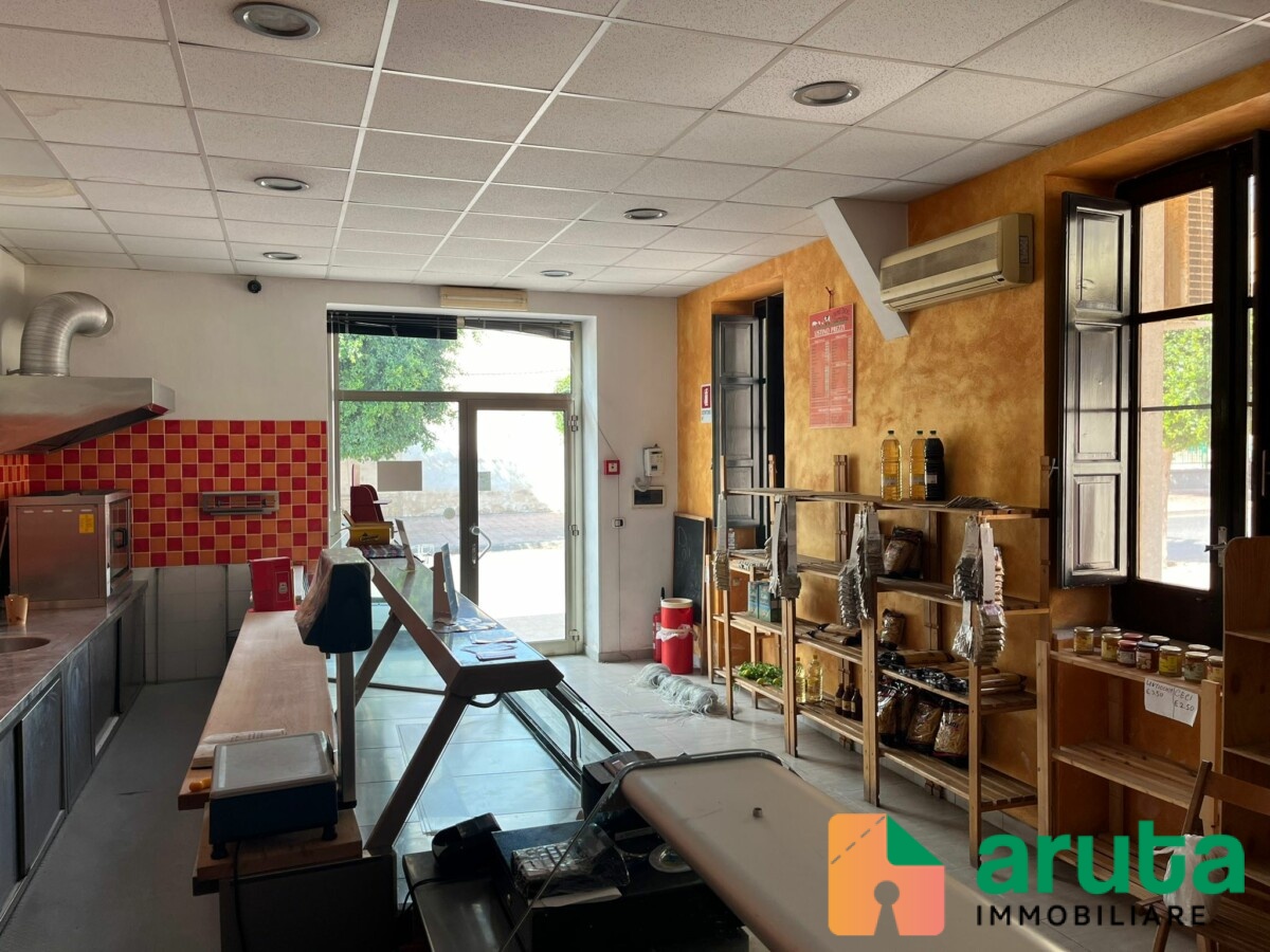 Pachino - Via Pascoli angolo via dei Ciclamini (5)