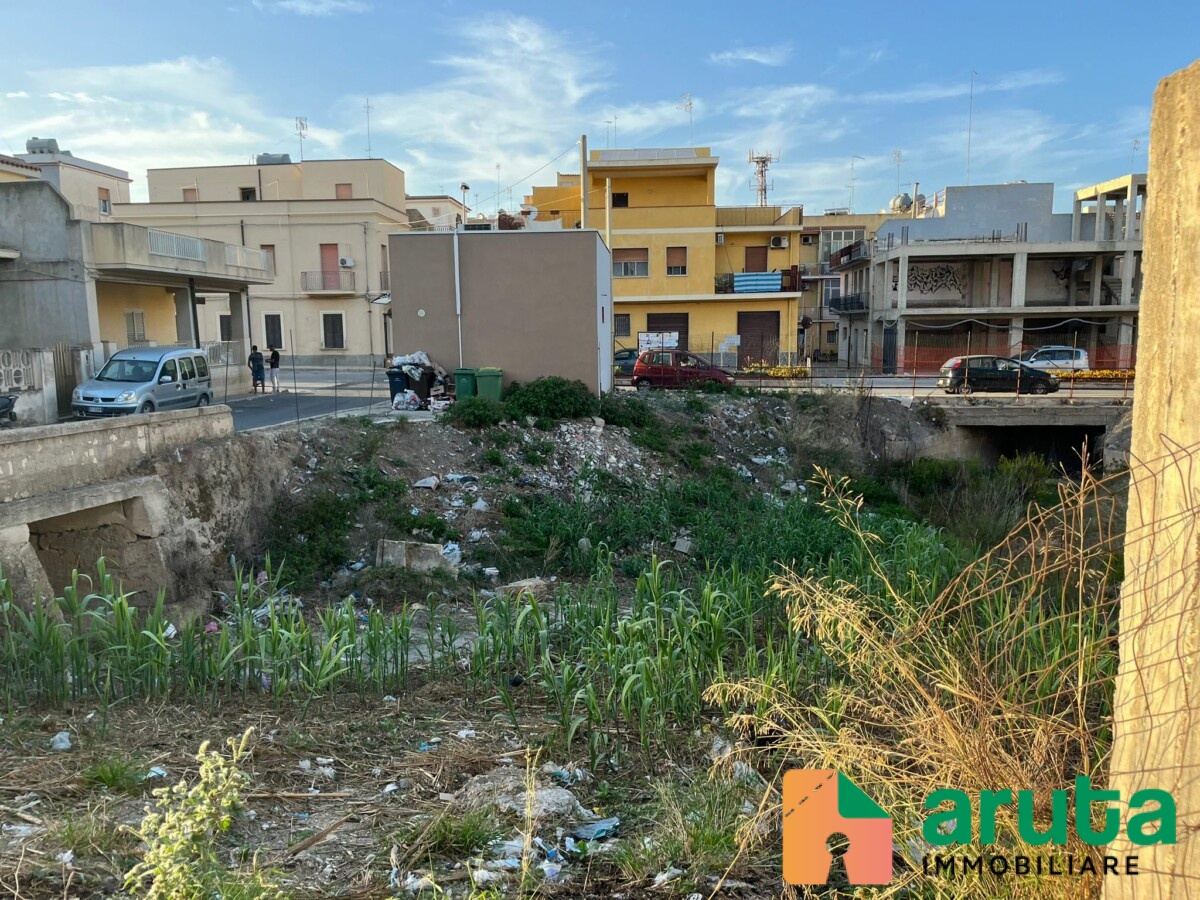 Pachino - Via Anita (1)