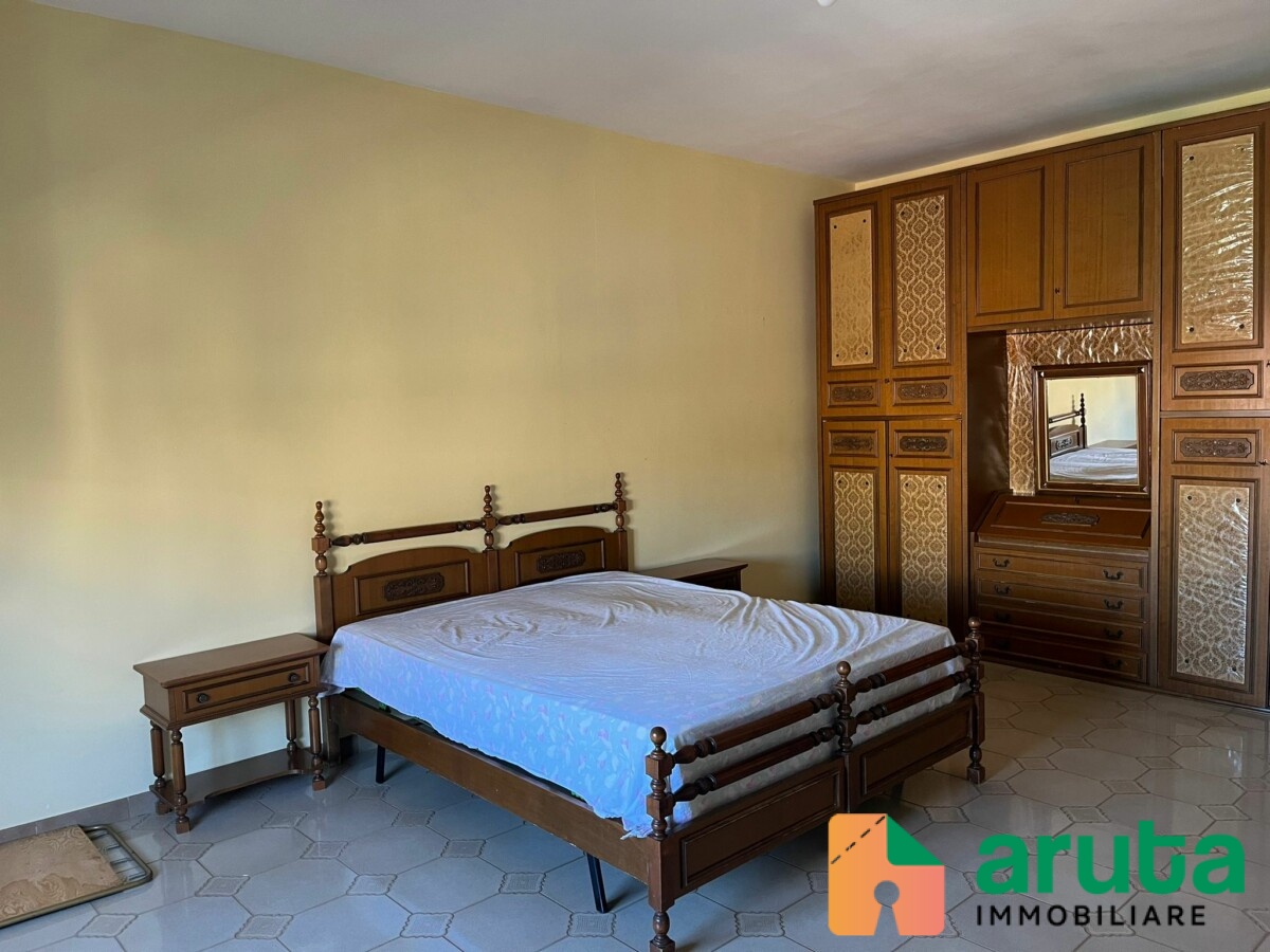 Pachino - Via Tommaseo (14)