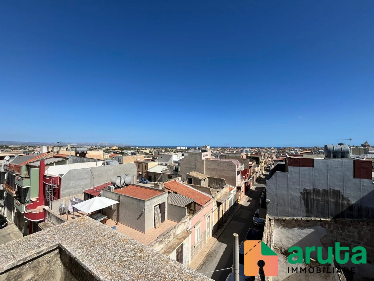 Pachino - Via Tommaseo (8)