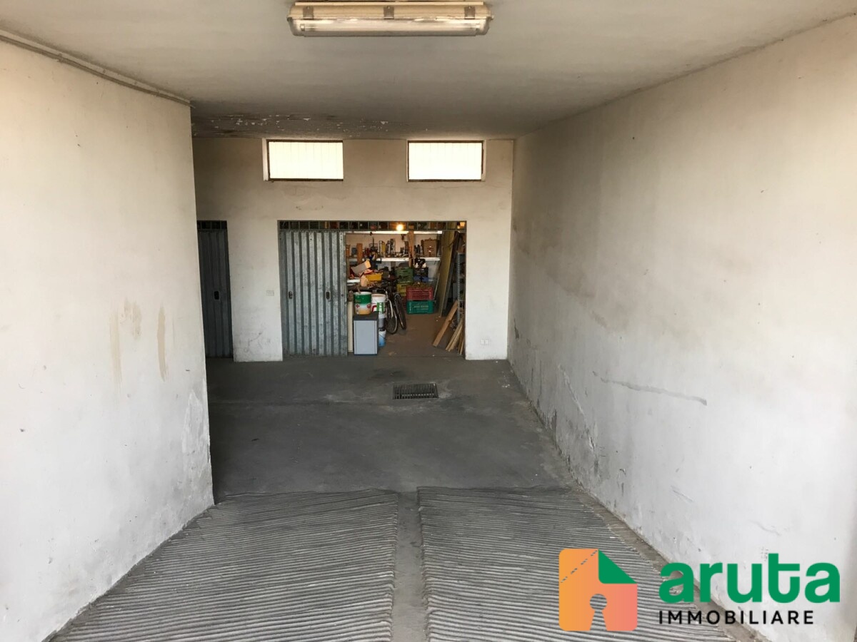 Via dei Gelsomini (2)