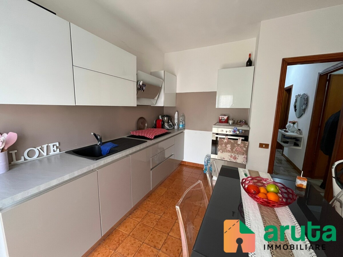 Pachino - Via Cassar Scalia (14)