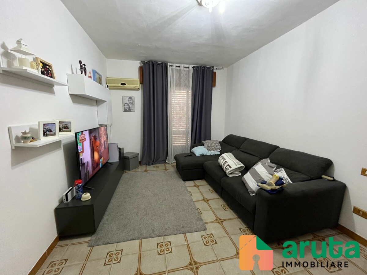 Pachino - Via Cassar Scalia (15)