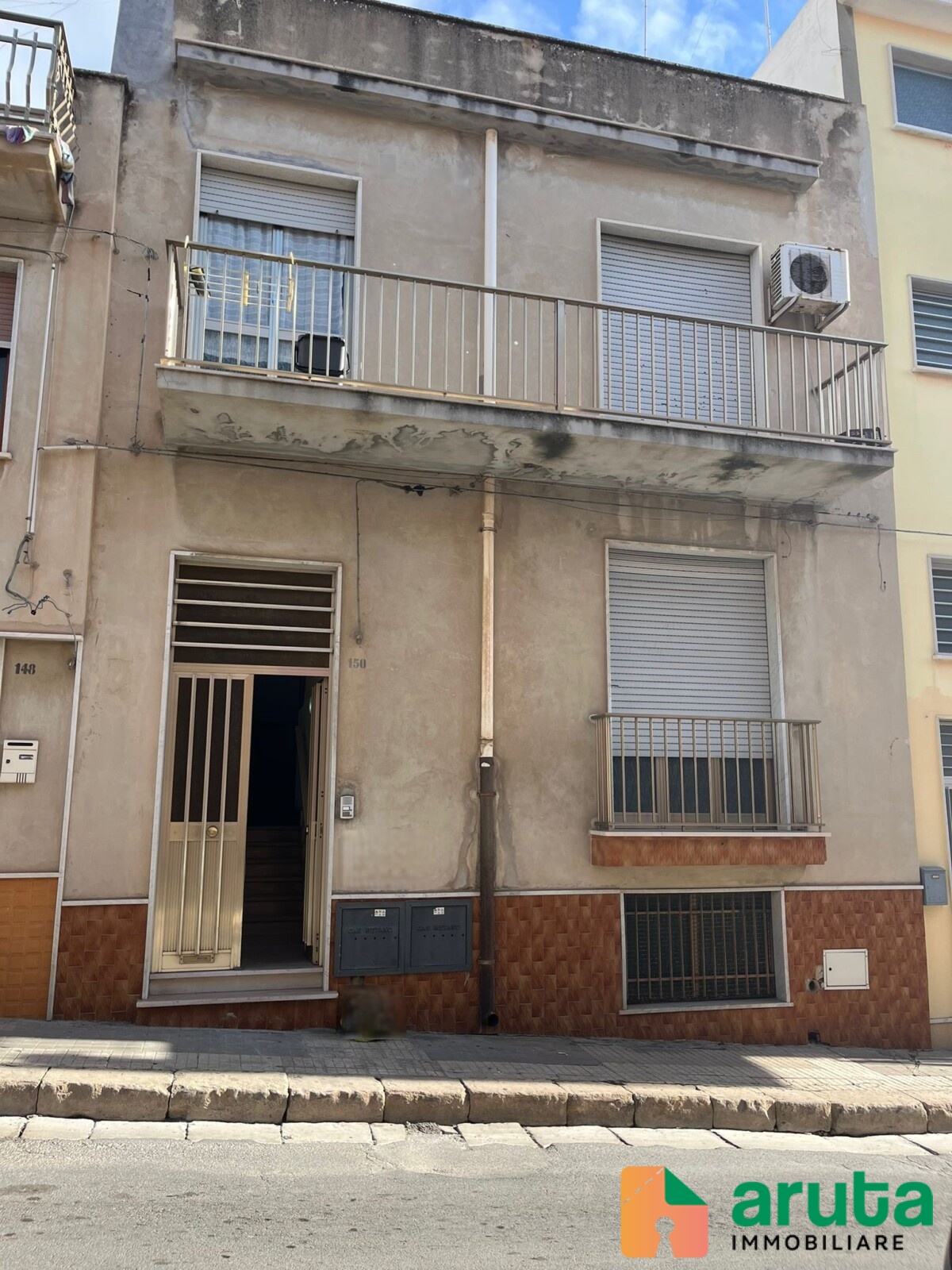 Pachino - Via Cassar Scalia (18)