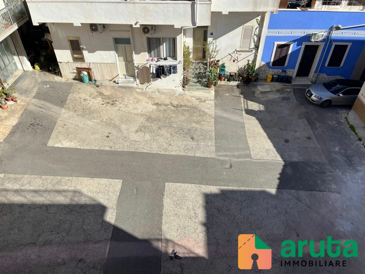 Pachino - Via Cassar Scalia (21)