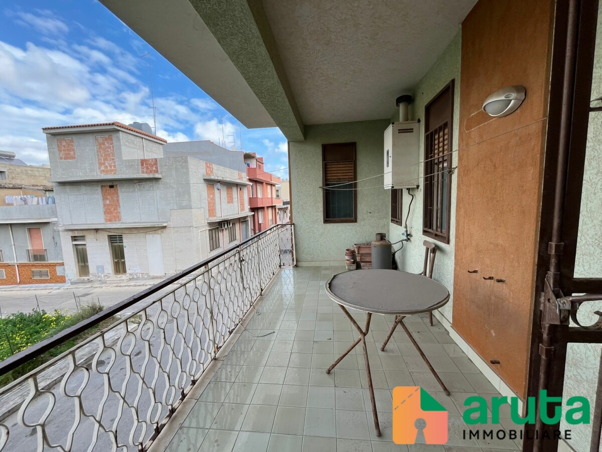 Pachino - Piazzale Nenni (17)