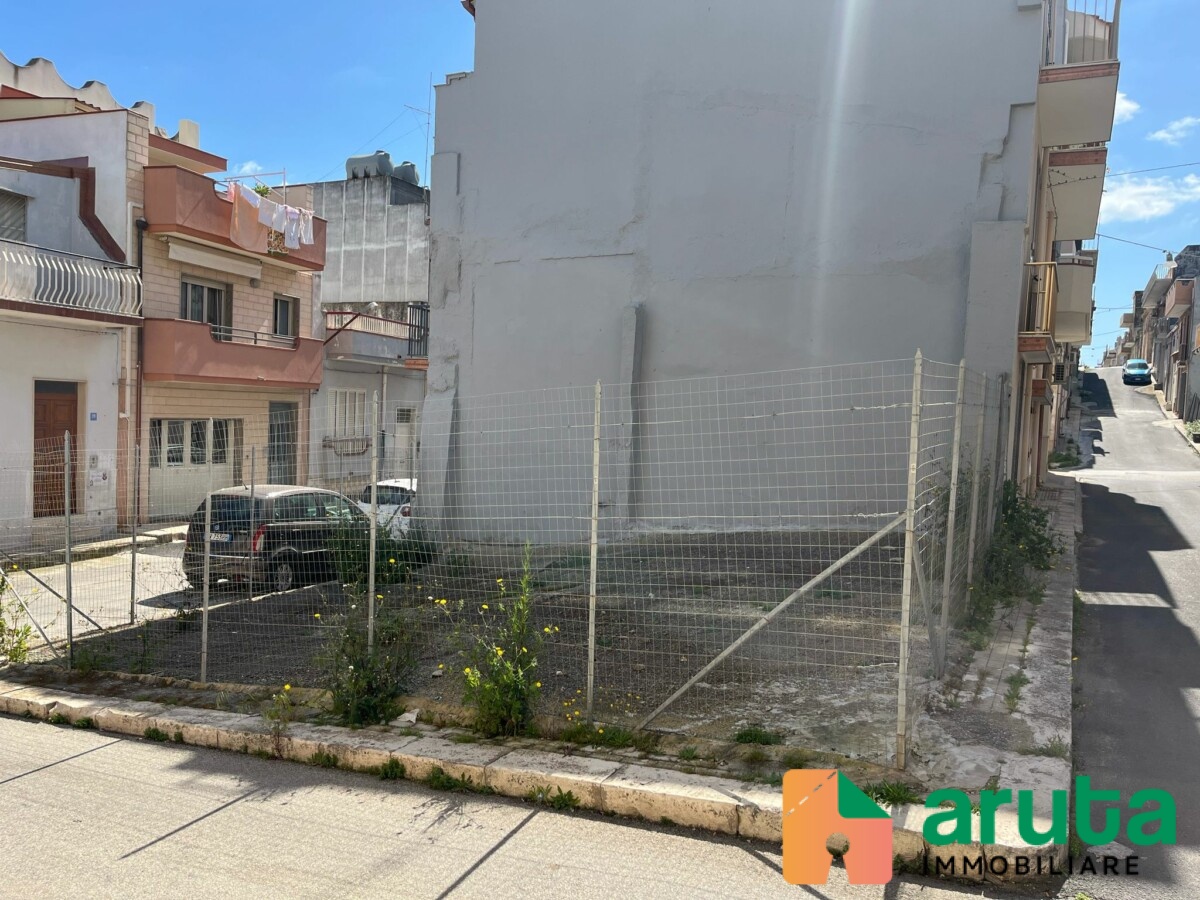 Pachino - Via Menotti (3)