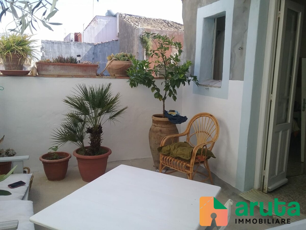 Pachino - Via Cassar Scalia (11)