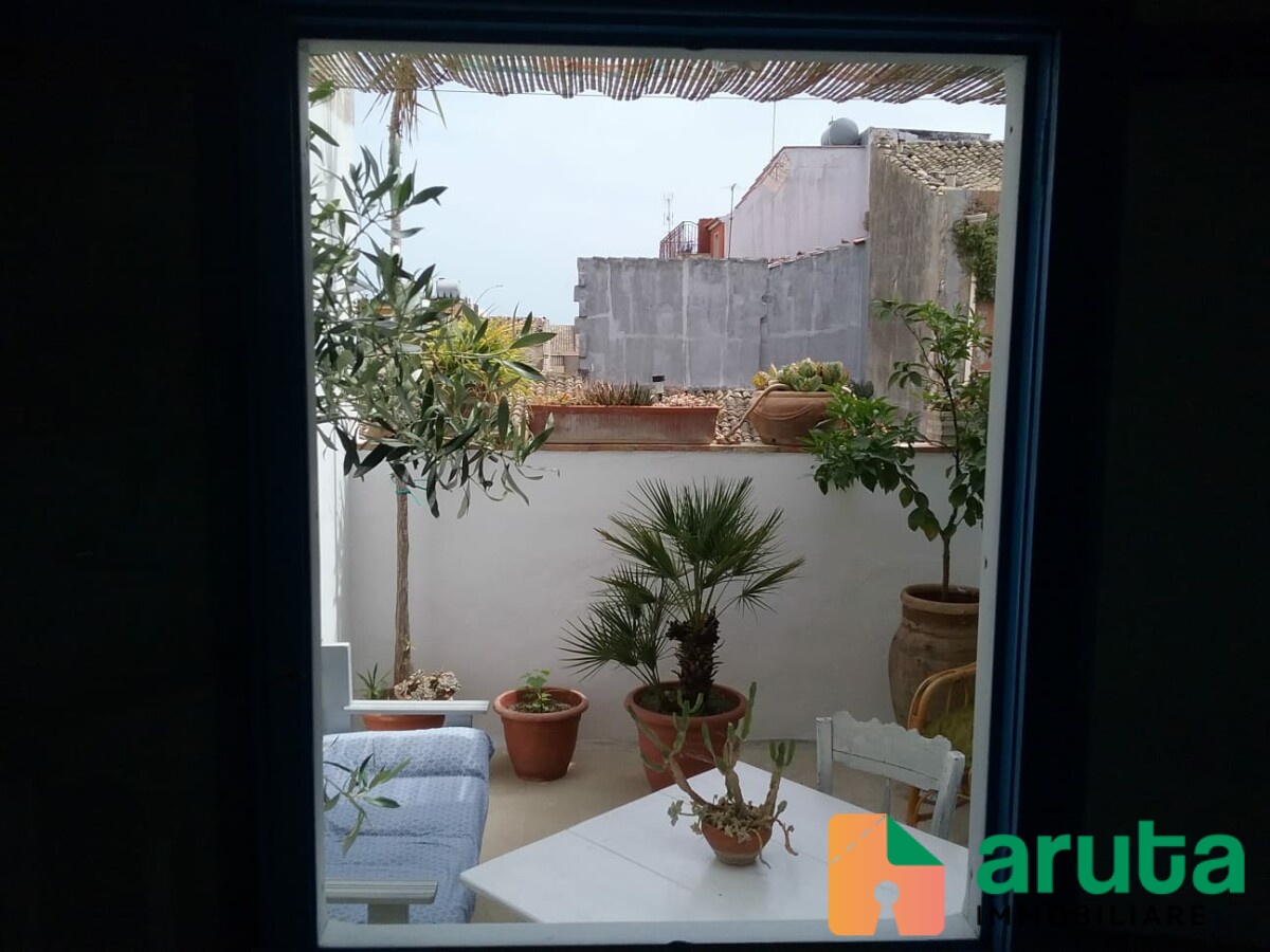 Pachino - Via Cassar Scalia (20)