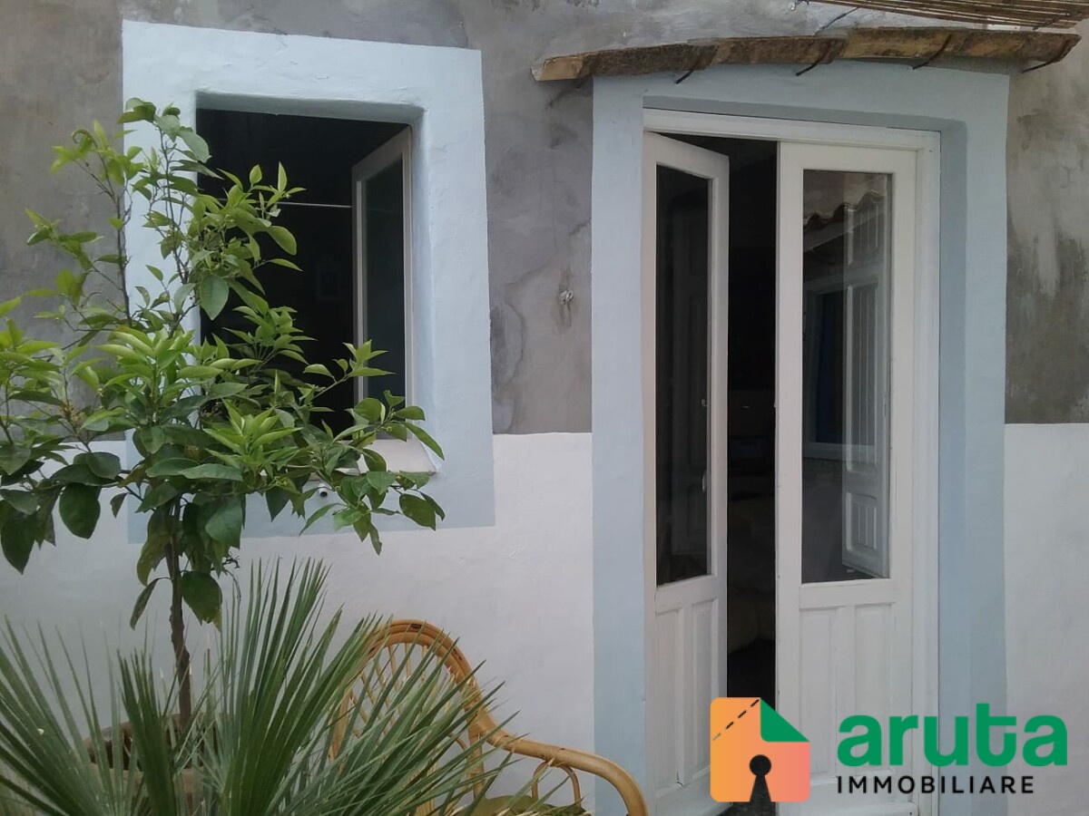 Pachino - Via Cassar Scalia (28)