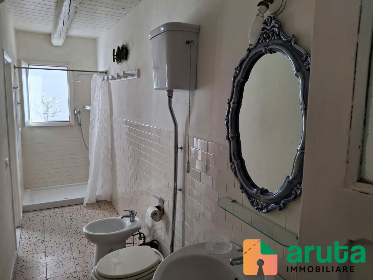 Pachino - Via Cassar Scalia (38)