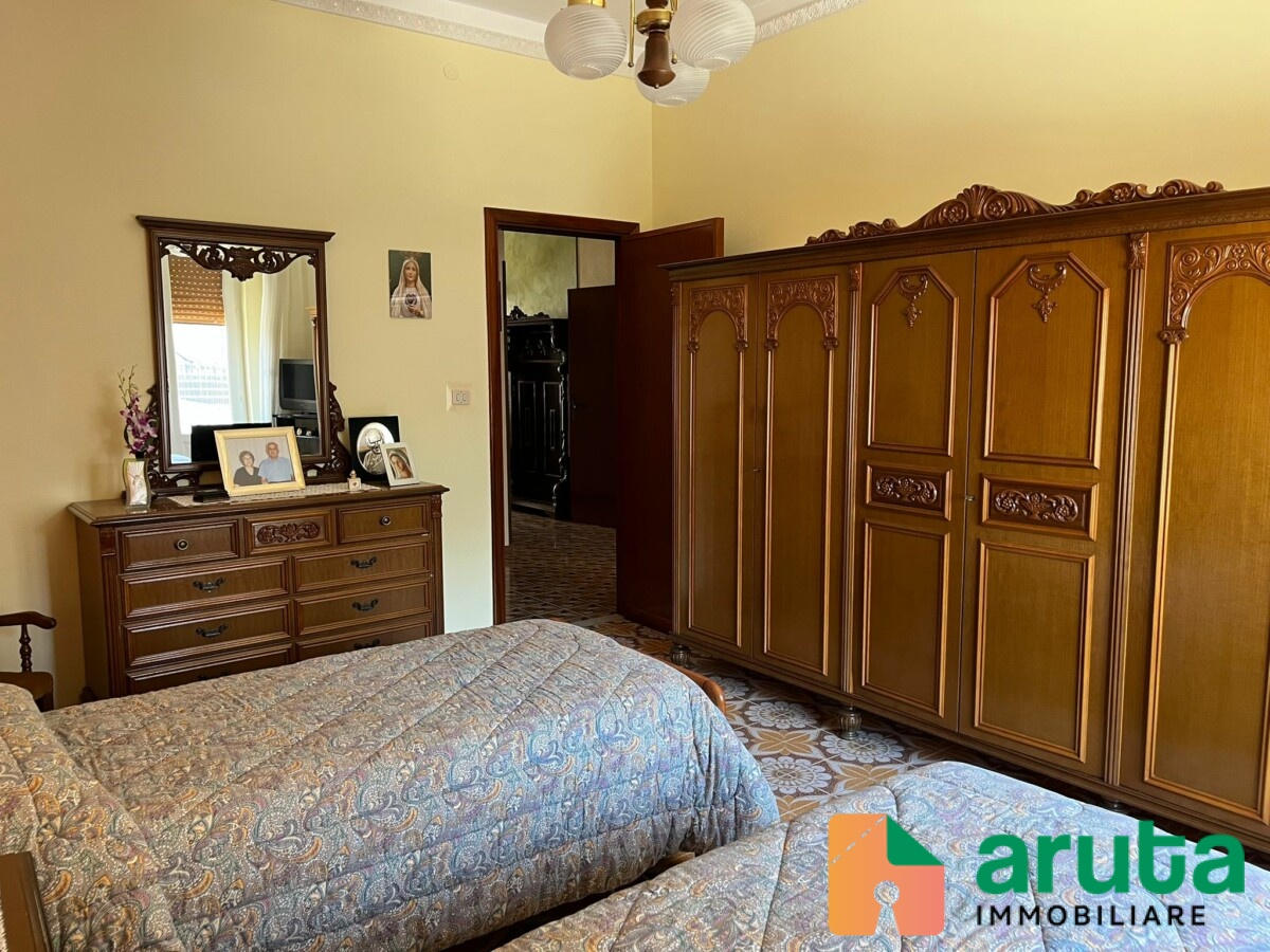 Pachino - Via Rossini (23)