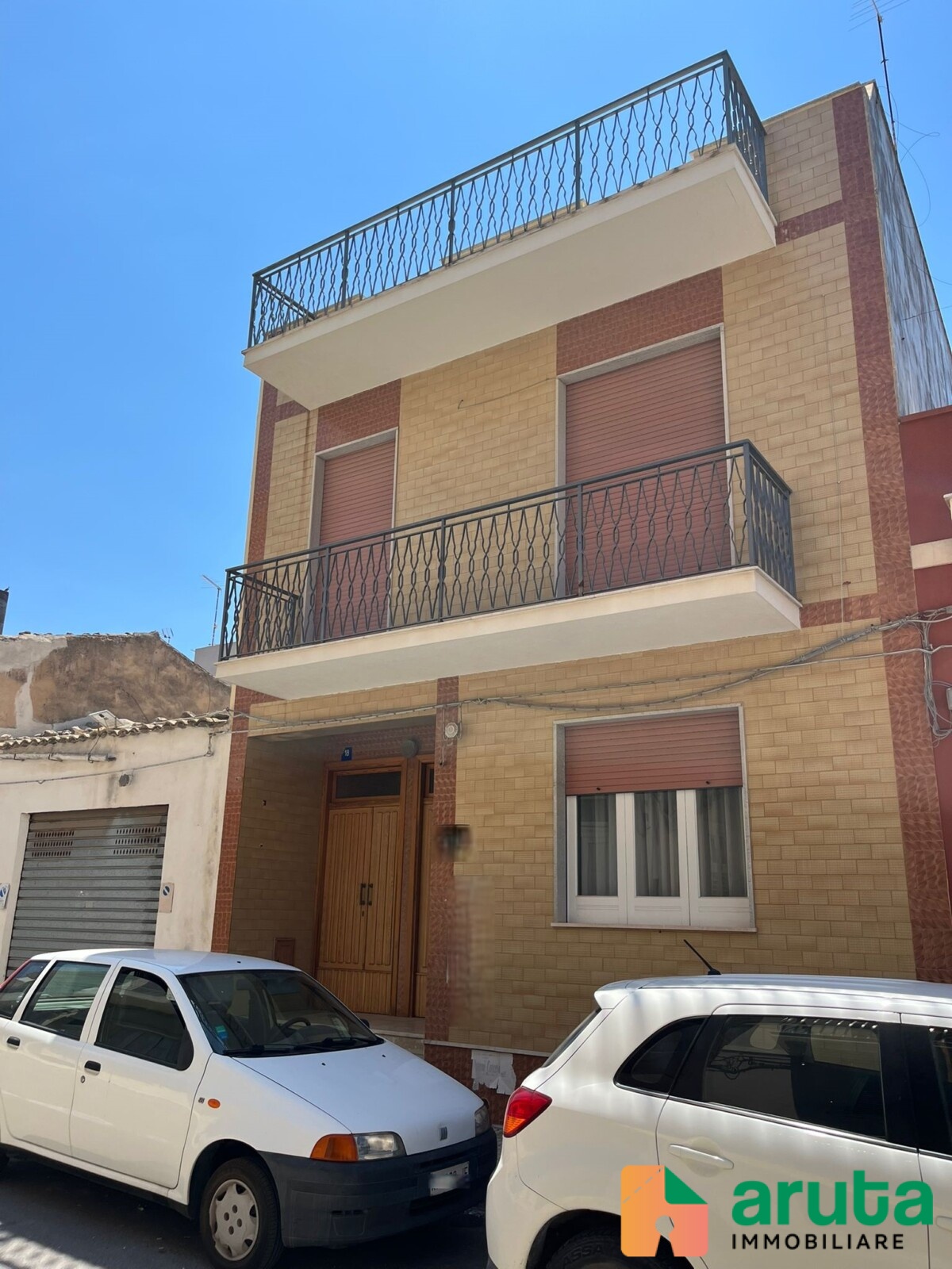 Pachino - Via Rossini (27)