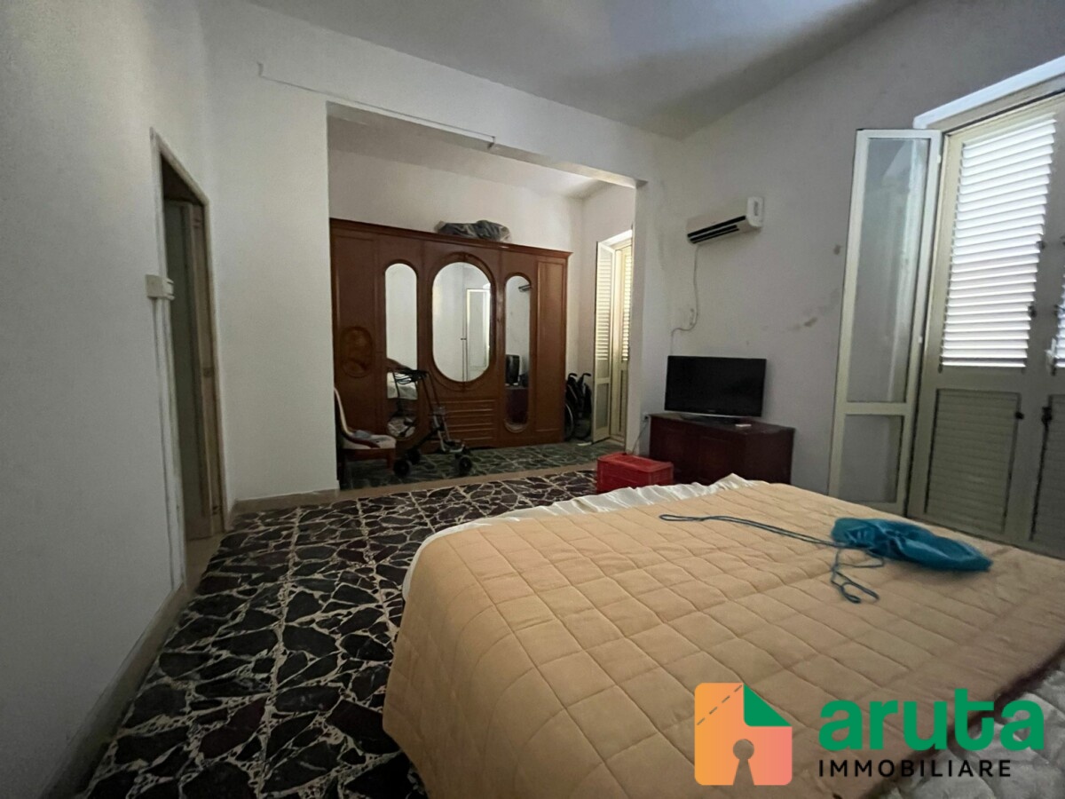 Pachino - Via Vittorio Veneto (10)