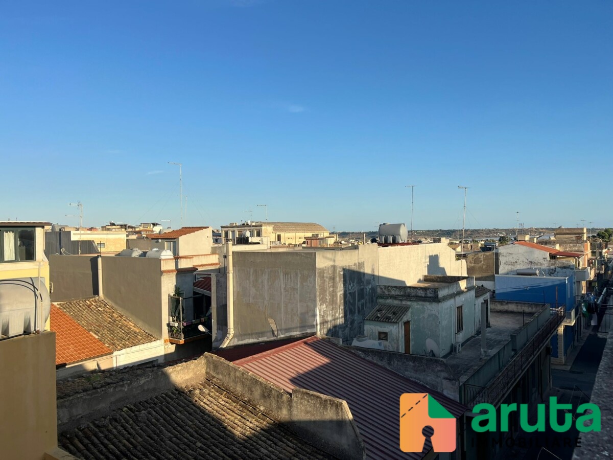 Pachino - Via Vittorio Veneto (7)