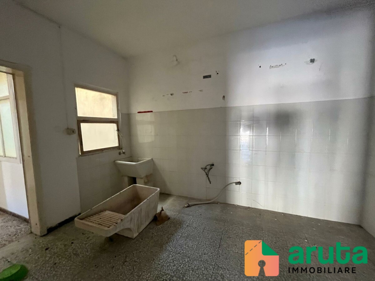 Noto - Via Firenze (13)