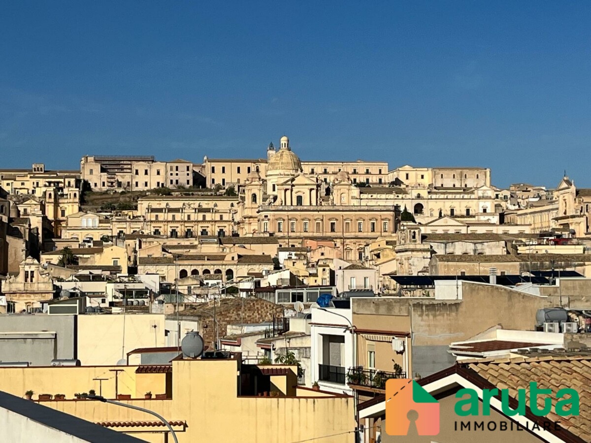 Noto - Via Firenze (14)