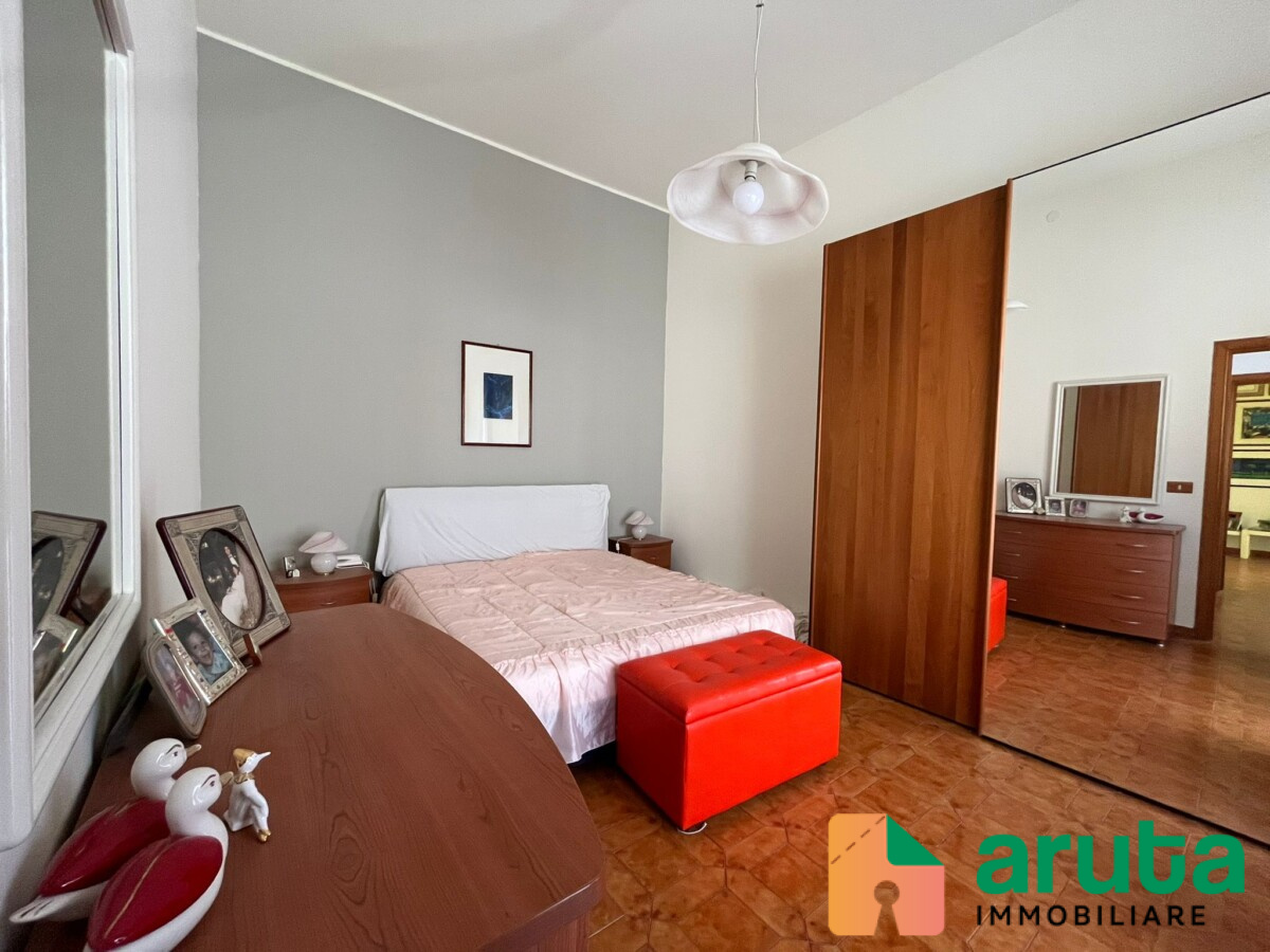 Avola - Corso Garibaldi (33)