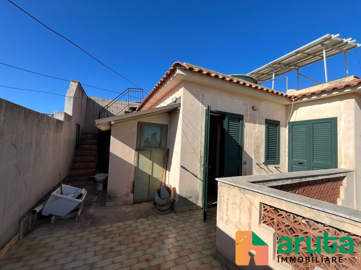 Avola - Corso Garibaldi (4)